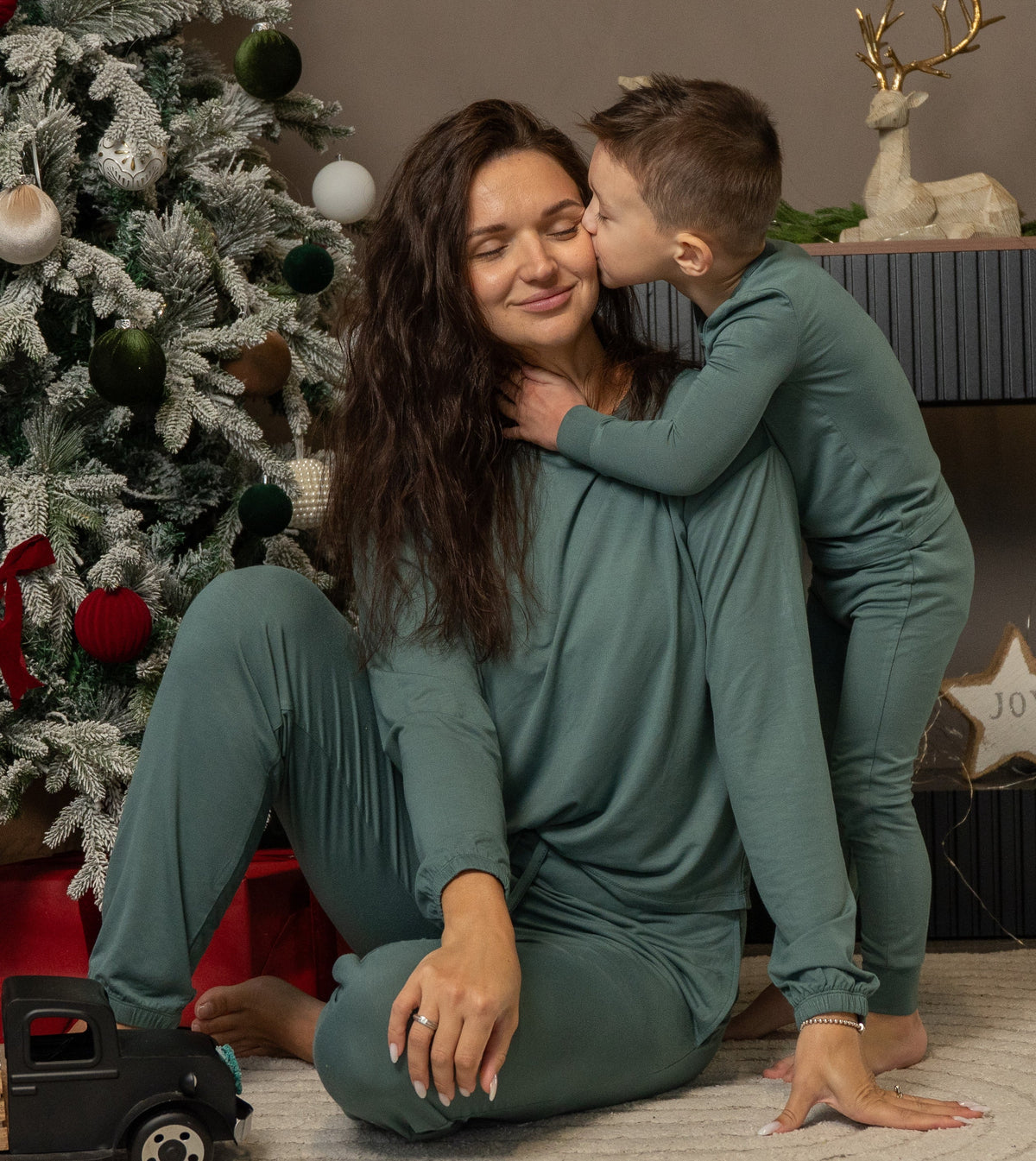 bamboo long sleeve pajama set pine color