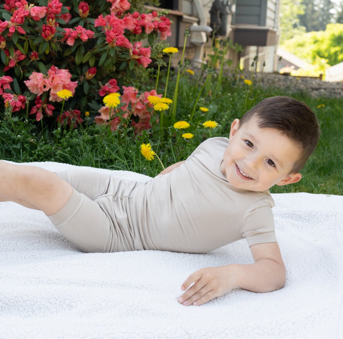 Bamboo Short Sleeve Top & Shorts Pajama Set (Owl Feather)