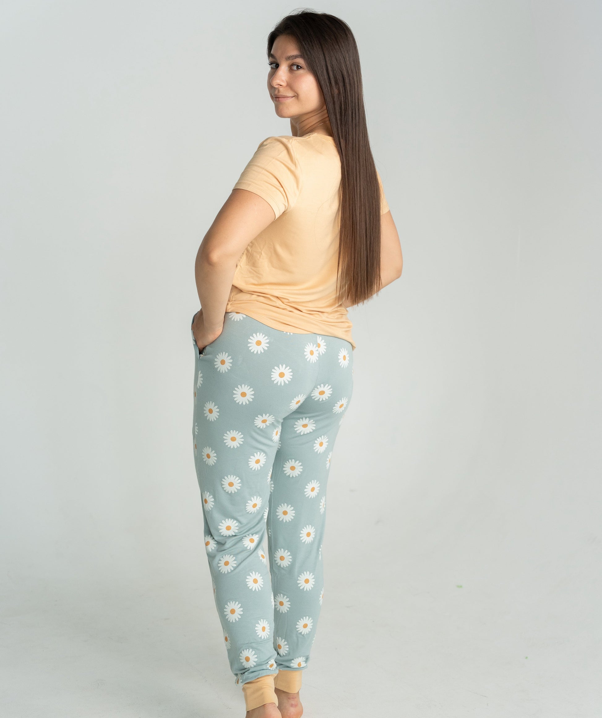 Wommen's Bamboo Short Sleeve Pajama Set (Daisy Print)